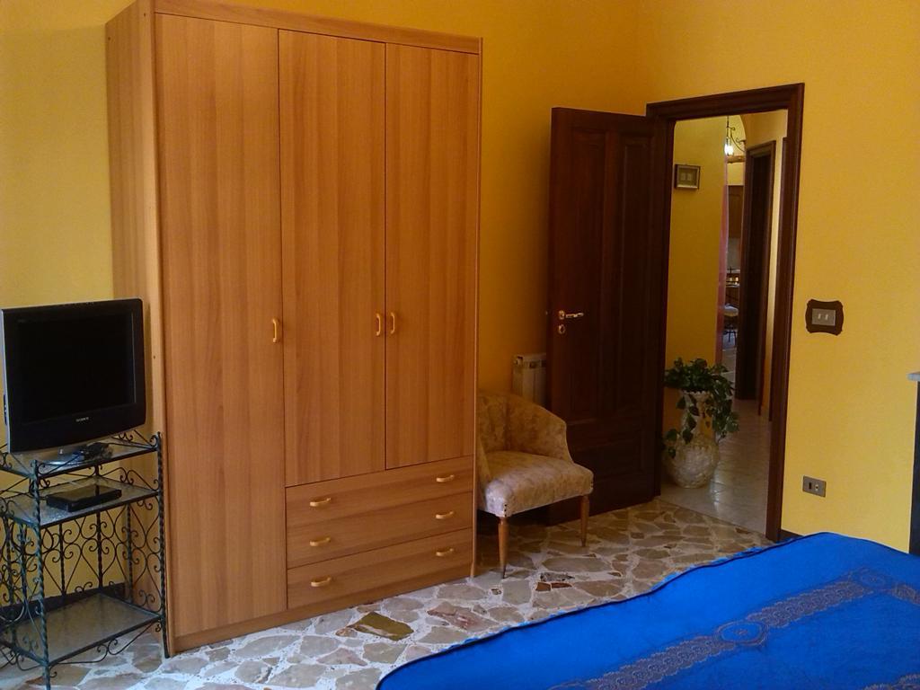 Happy House Wifi Free Bici Free Appartement Avola Buitenkant foto