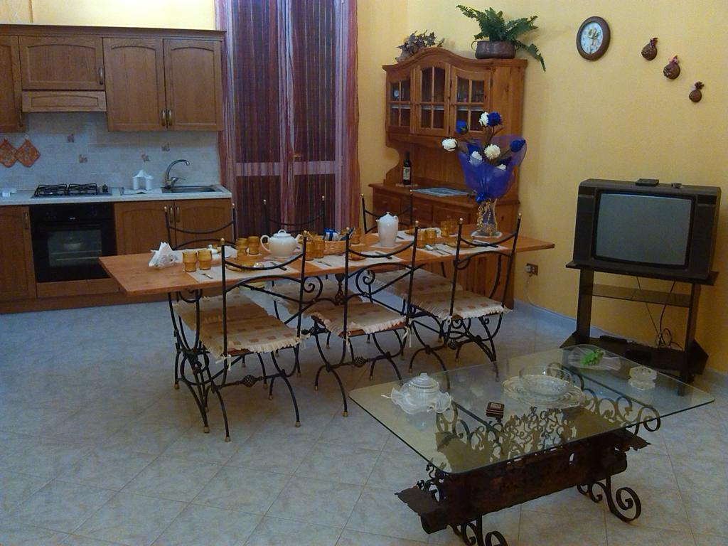 Happy House Wifi Free Bici Free Appartement Avola Buitenkant foto
